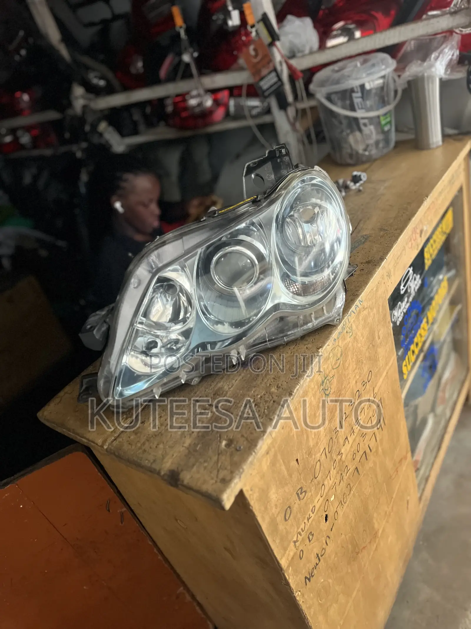 Mark X 2004-2008 Headlight Xenon