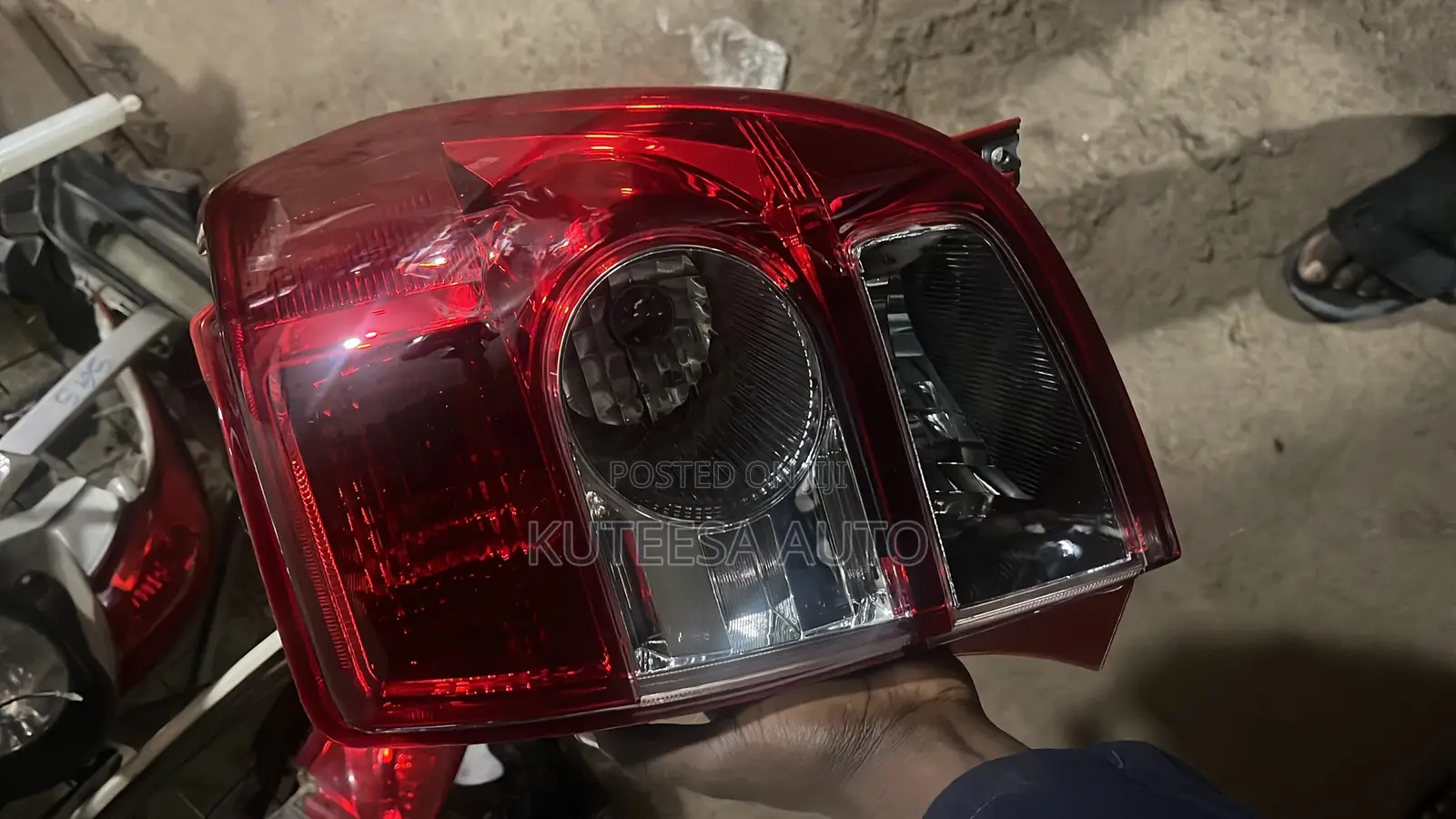 Ist (2010 ) Backlight/ Rear Light