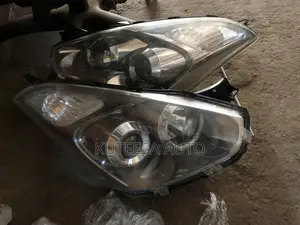 Wish 2005 Headlight Xenon