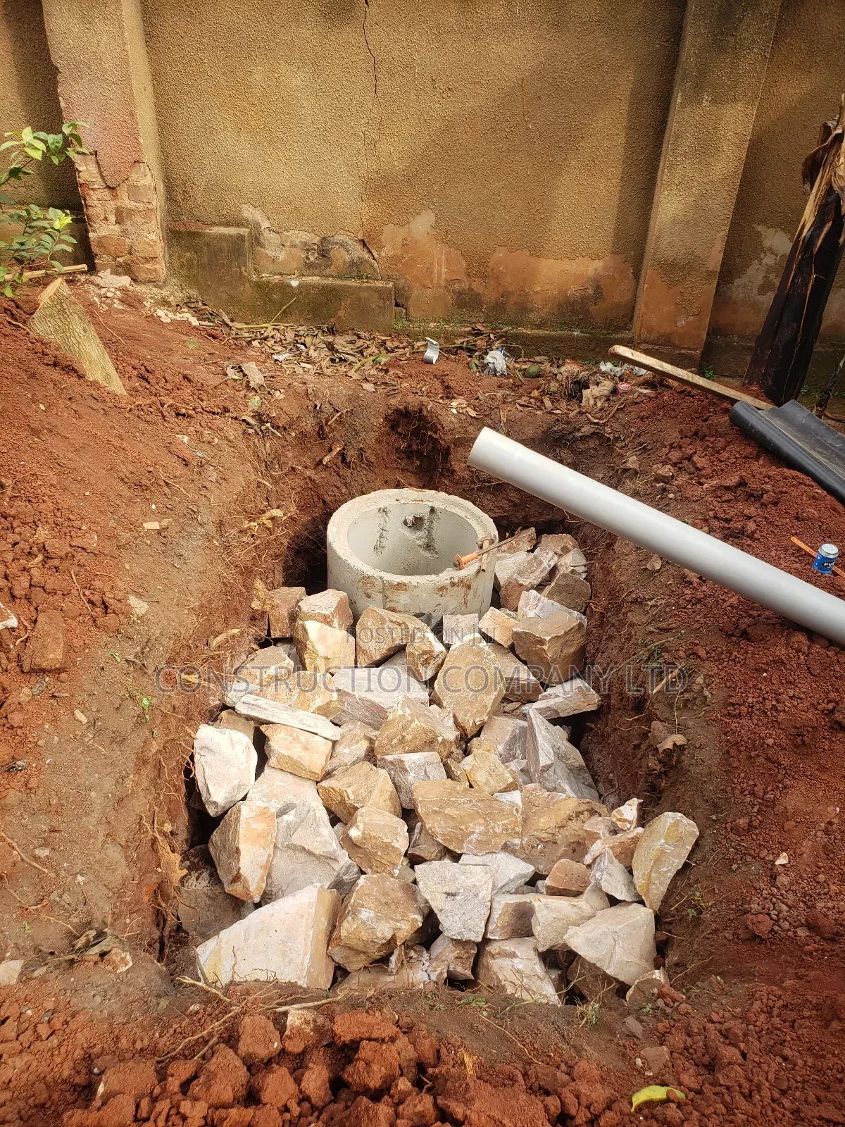 Easy Biodigester for One Toilet Service