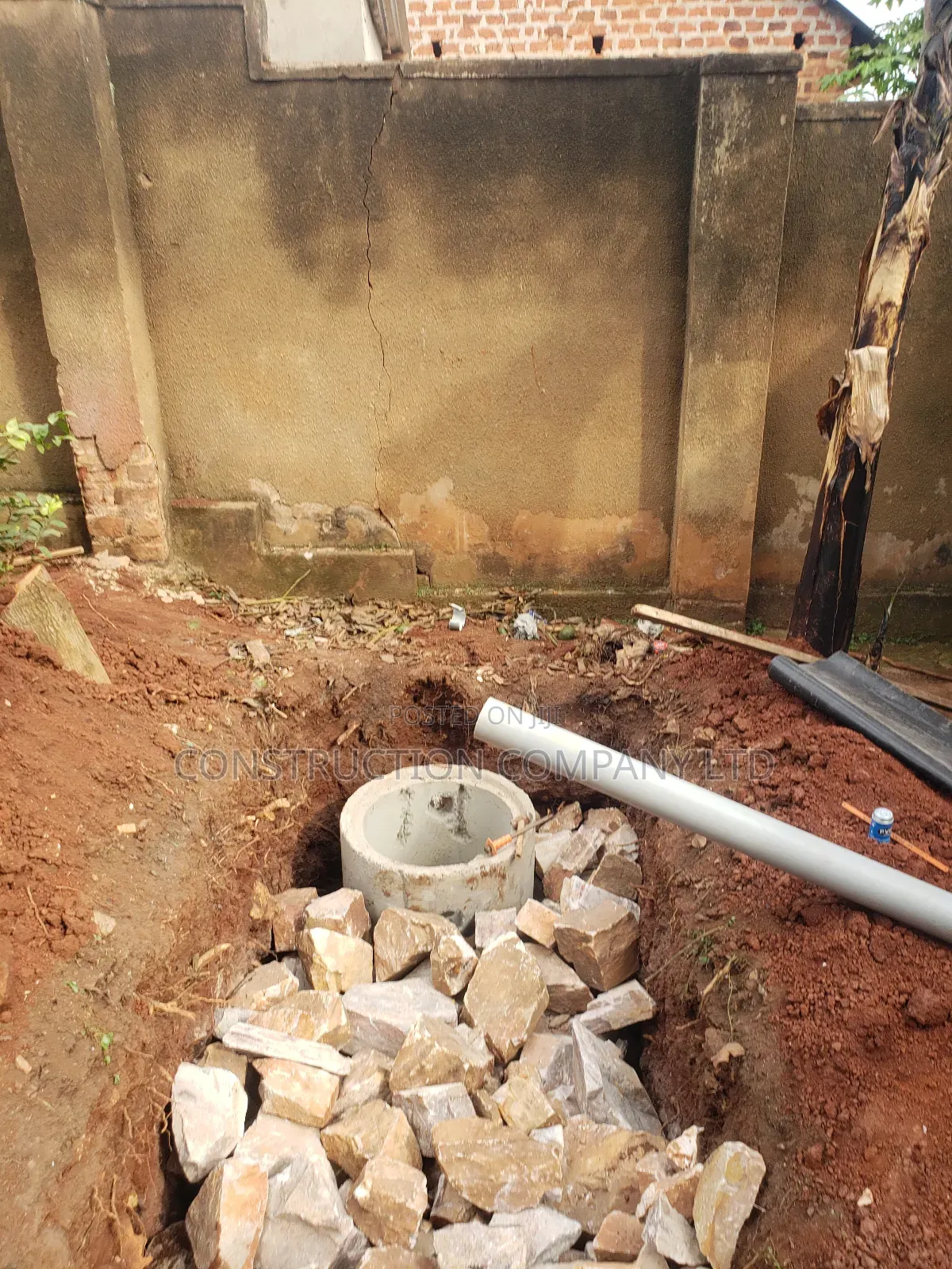 Easy Biodigester for One Toilet Service