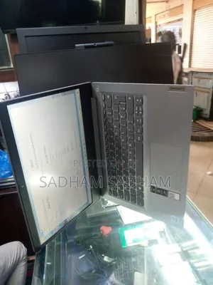 Laptop Lenovo Y40-80 8GB Intel Core I3 HDD+SSD 1T