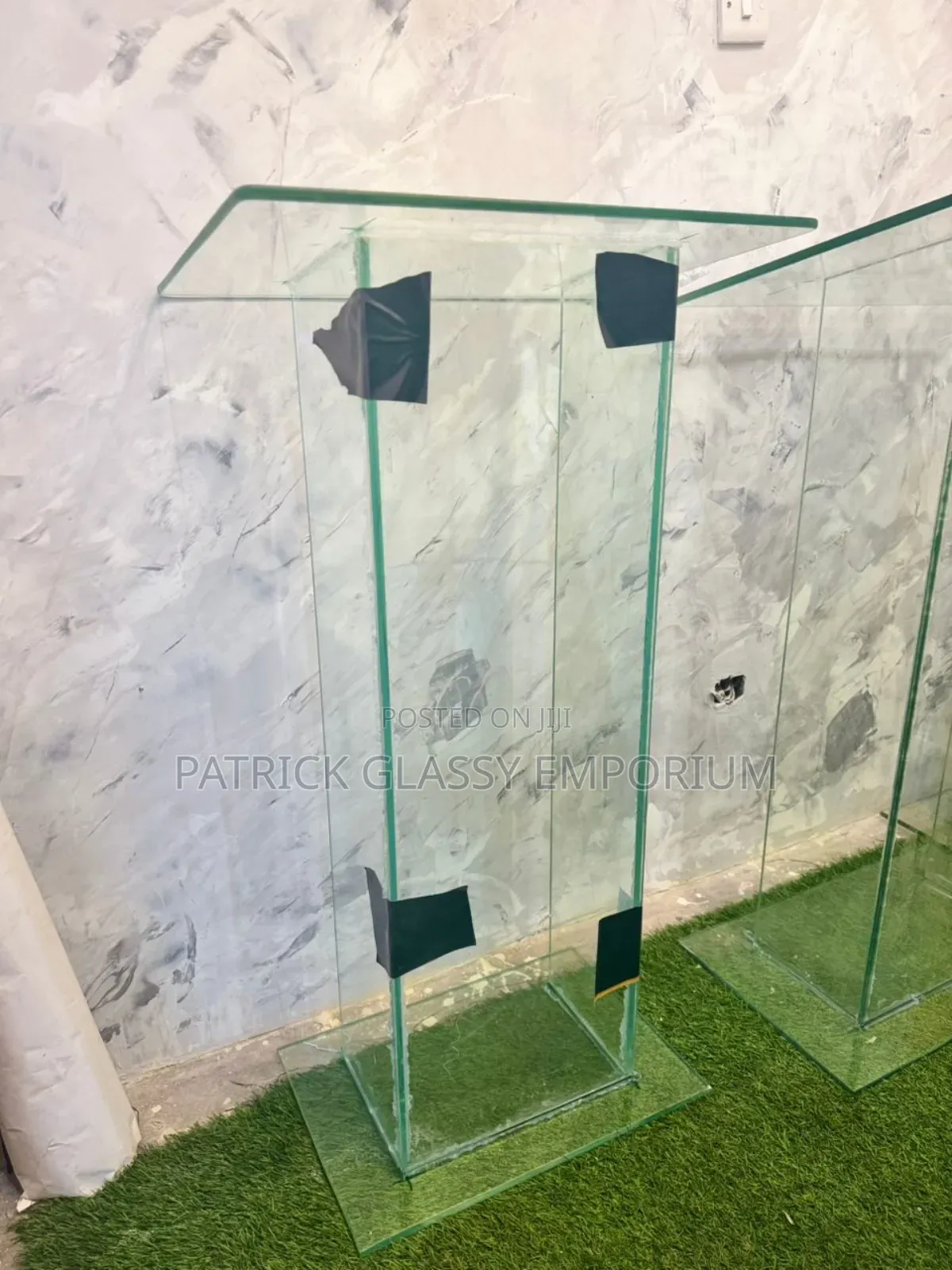 Transparent Podium