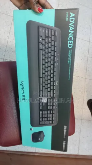 Logitech Mk540 Advanced Wireless Keyboard and Mouse Combo.