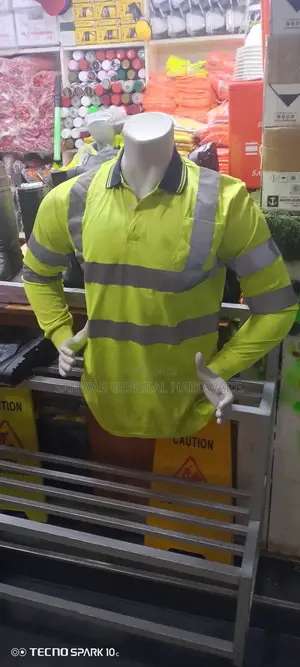 T-shirts With Reflectors.(Colar)