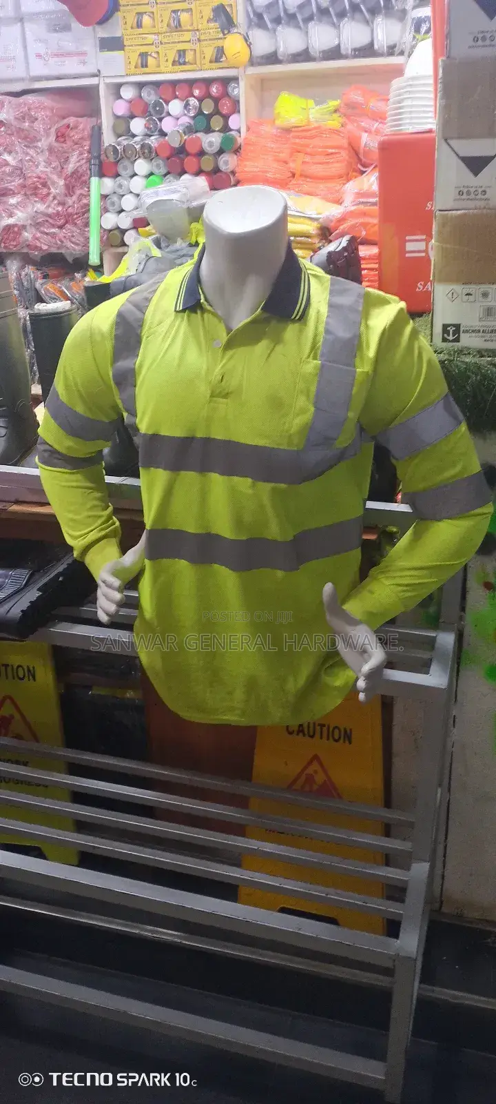 T-shirts With Reflectors.(Colar)
