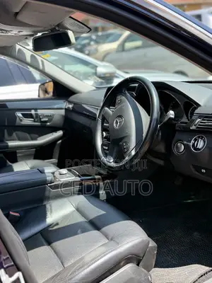 Mercedes-Benz E350 2012 Blue