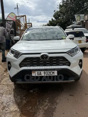 Toyota RAV4 2020 White