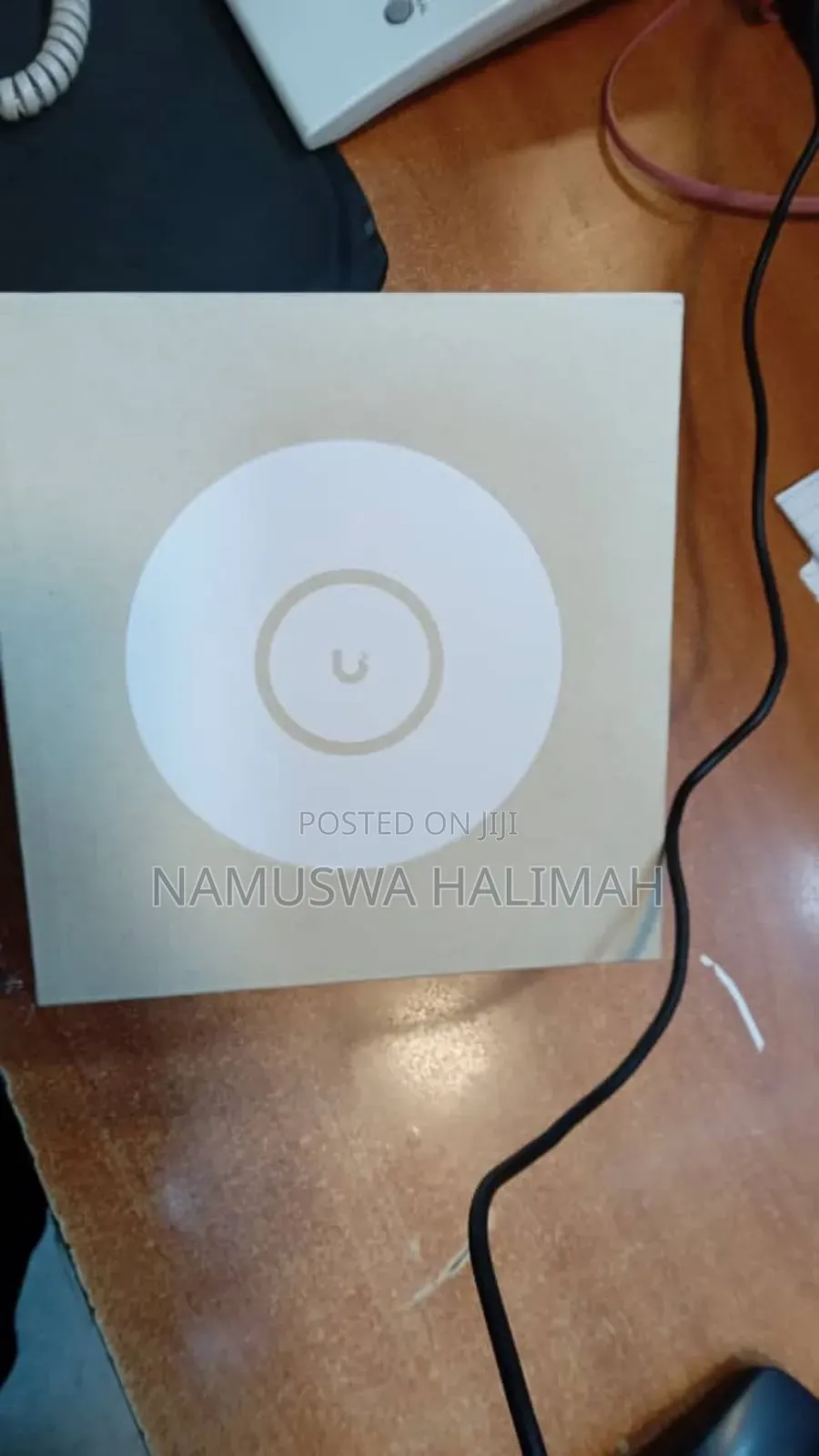 Ubiquiti Unifi 6 Pro (U6-Pro) Access Point.