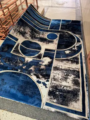 10fts by 7fts Center Carpets