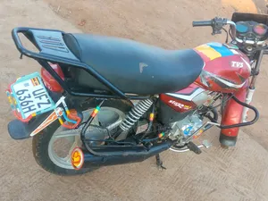 TVS HLX 125 2022 Red