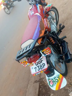 Bajaj Boxer 125 2019 Red