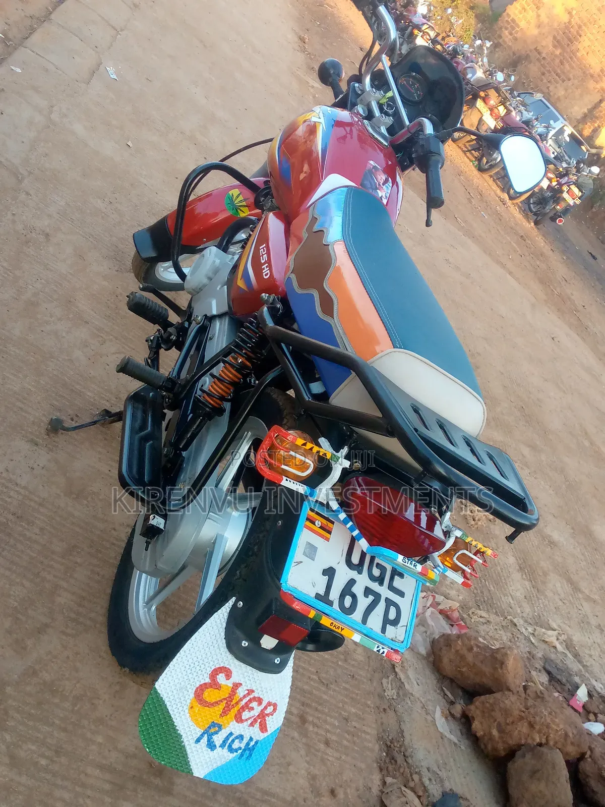 Bajaj Boxer 125 2021 Red