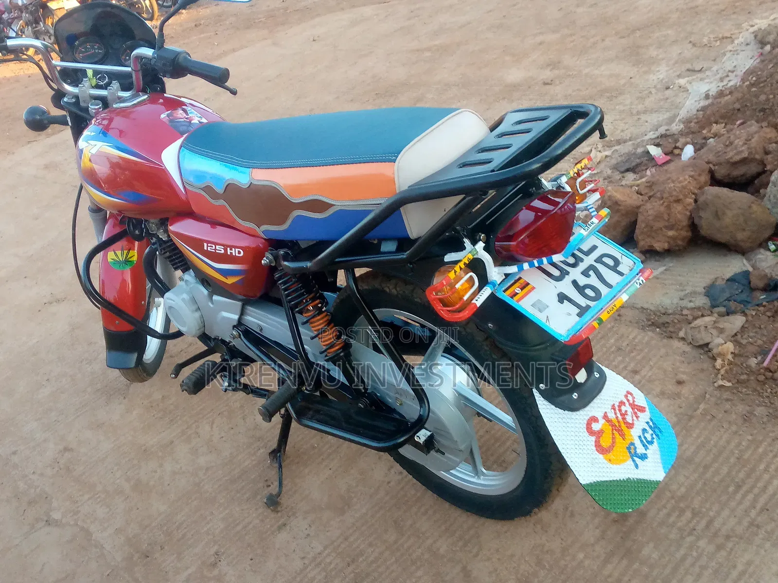 Bajaj Boxer 125 2021 Red
