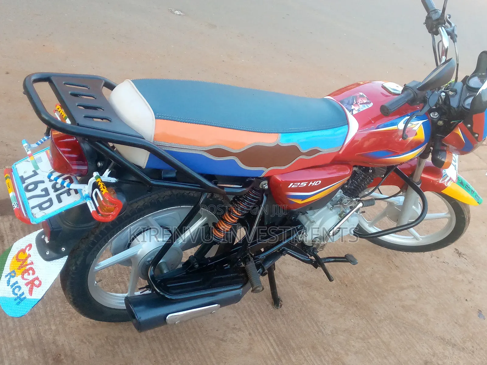 Bajaj Boxer 125 2021 Red