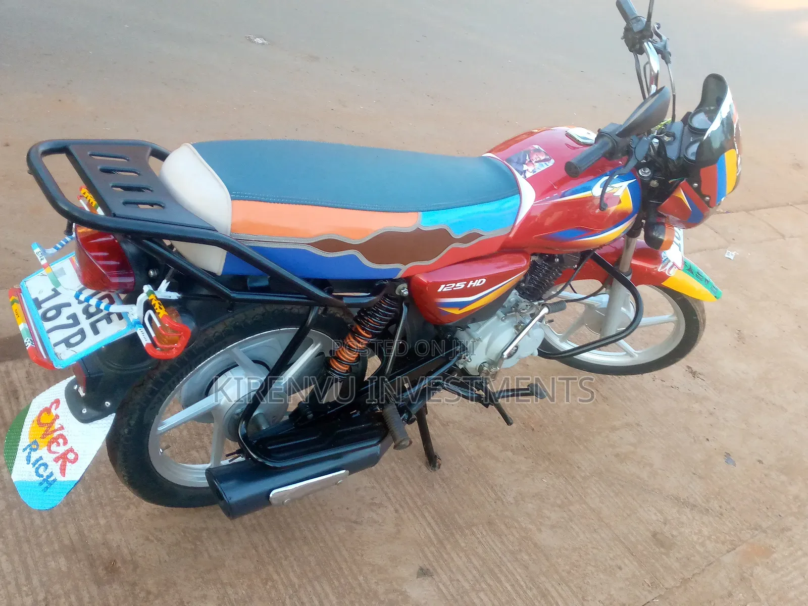 Bajaj Boxer 125 2021 Red