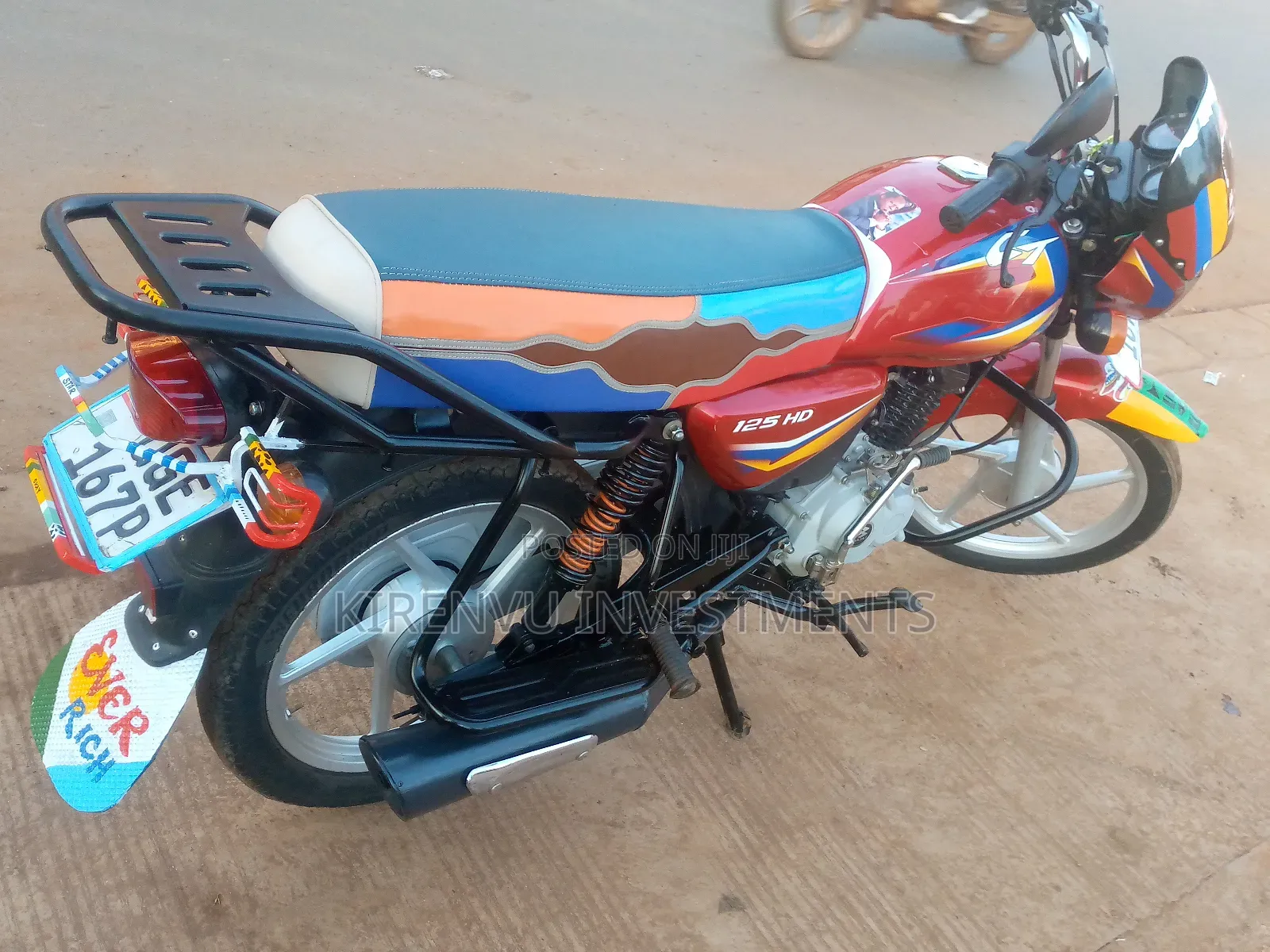 Bajaj Boxer 125 2022 Red