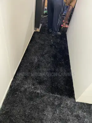 Good Quality Black Grass Carpet