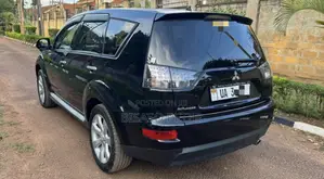 Mitsubishi Outlander 2011 Black