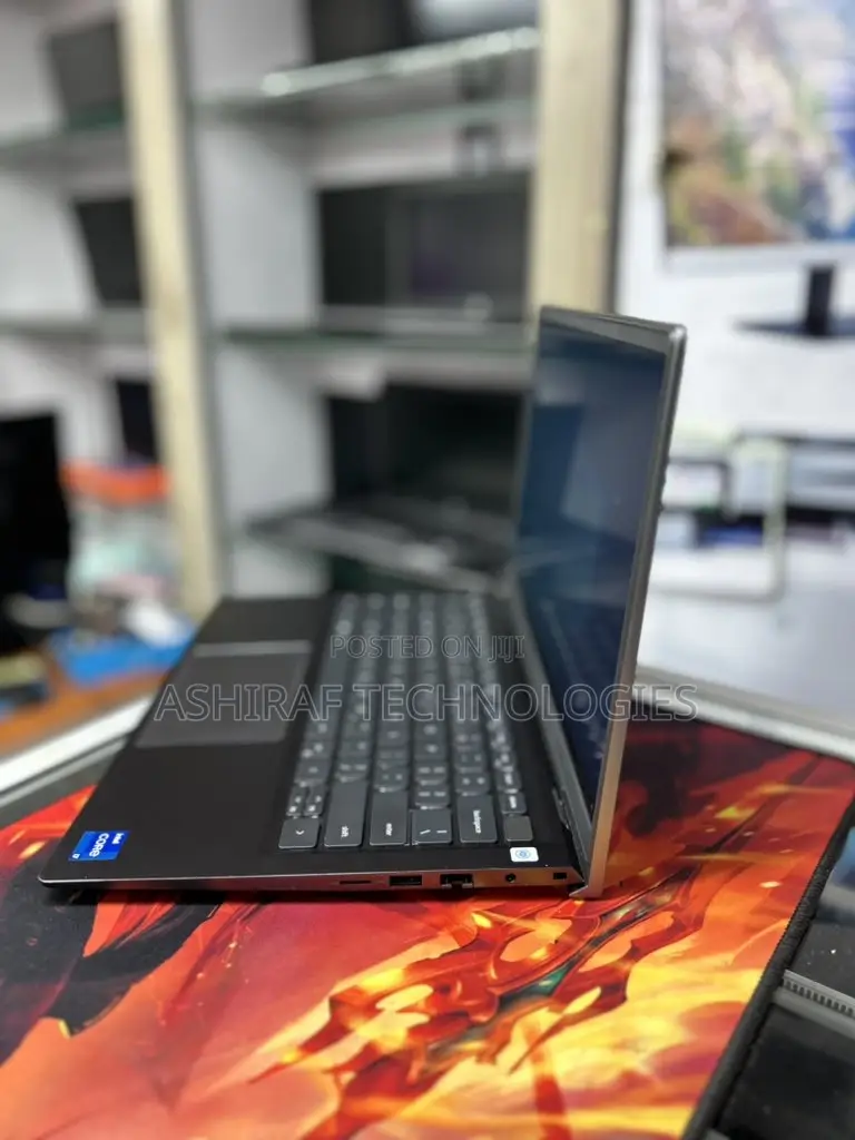 New Laptop Dell Vostro 14 5468 8GB Intel Core I5 SSD 256GB