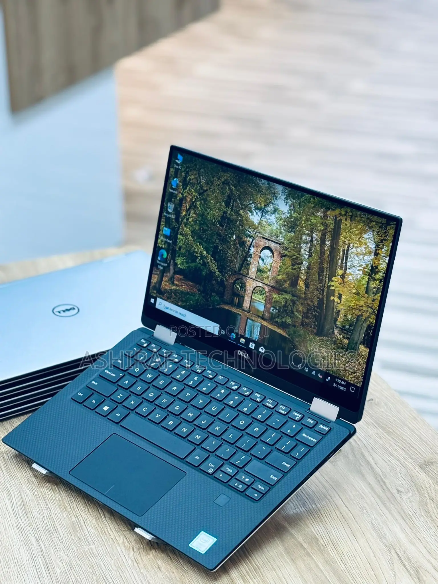 New Laptop Dell XPS 13 9365 8GB Intel Core I5 SSD 256GB
