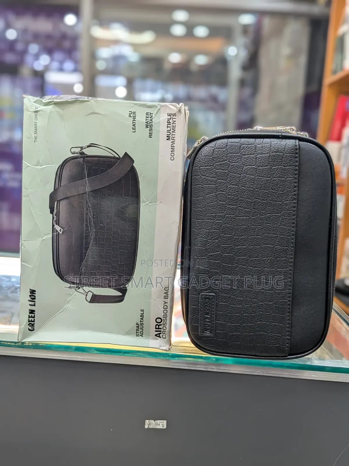 Green Lion Airo Pouch Bag