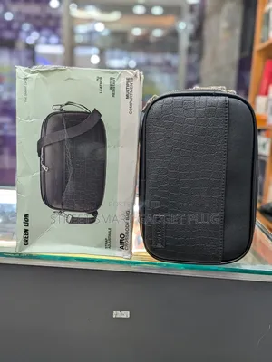 Green Lion Airo Pouch Bag