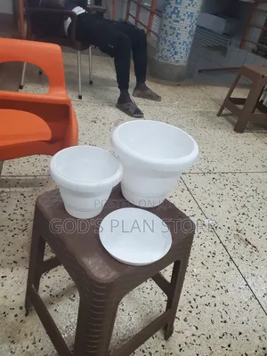 Smallest White Plastic Flower Pots