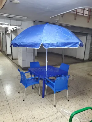 Chill Outdoor Plastic Table /Chairs and Umbrella for Beach and Bars