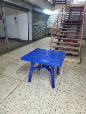 Business Bar and Restaurant Plastic Table