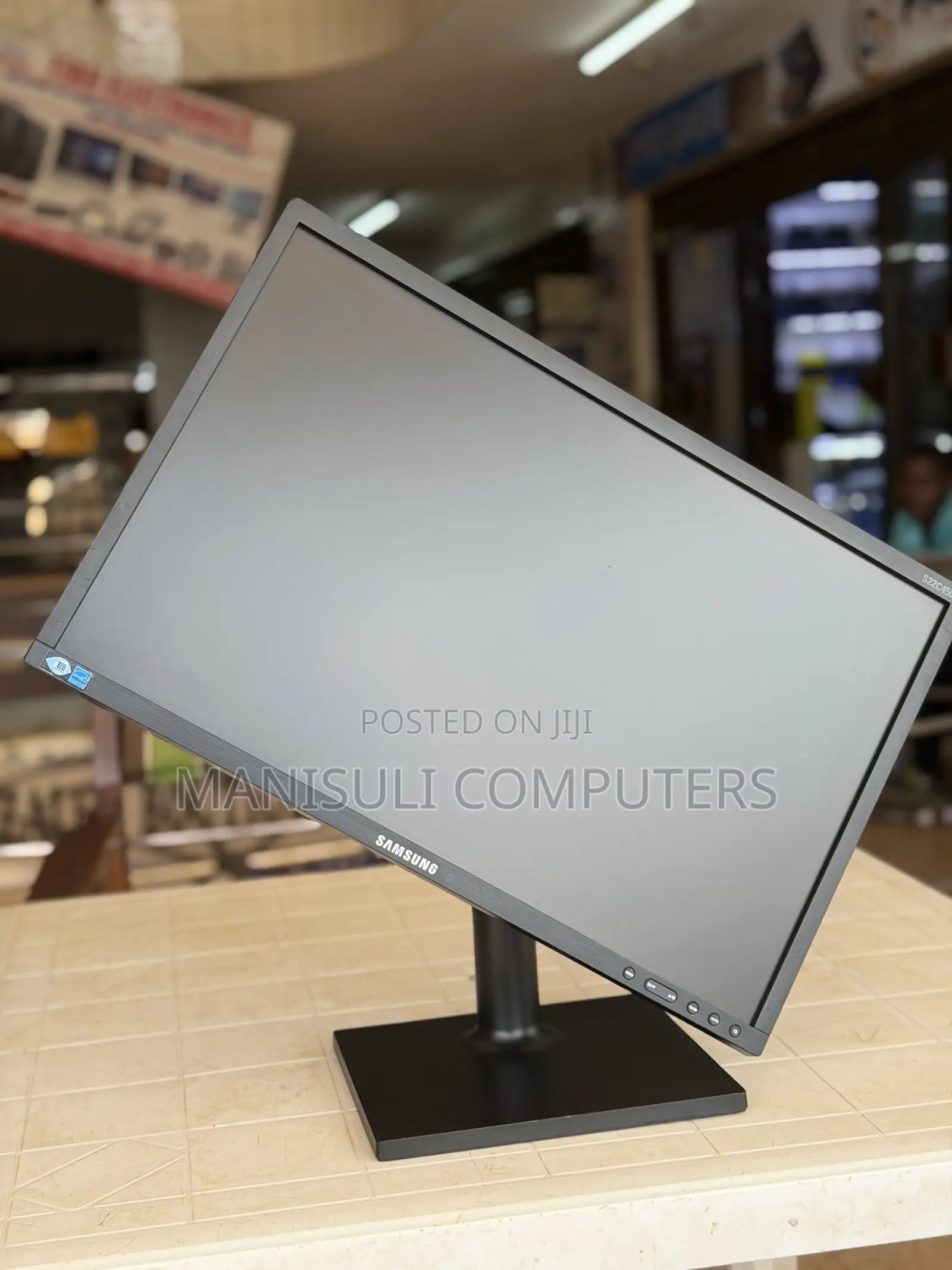 Samsung 19 Inch Screen Ips Vga Div Display 