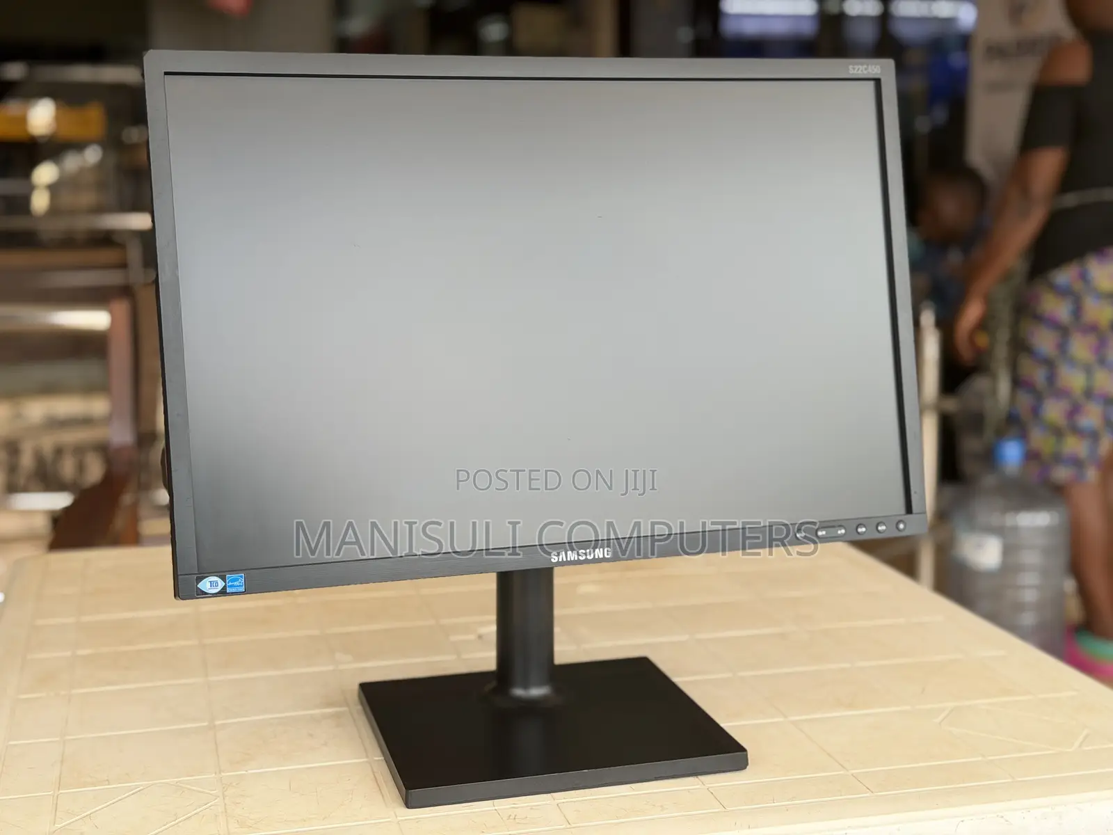 Samsung 19 Inch Screen Ips Vga Div Display 