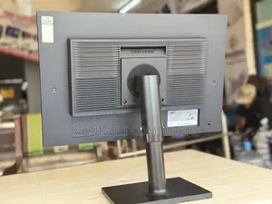 Samsung 19 Inch Screen Ips Vga Div Display 