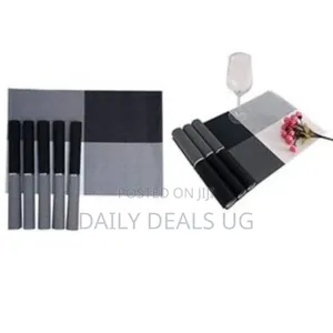 6 Pieces of Placemats Table Mats With a Runner - Black