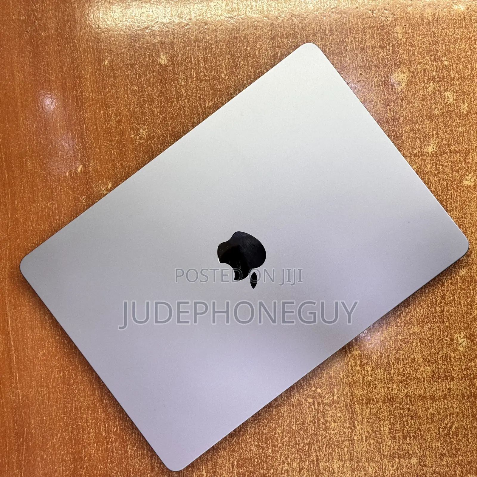 Laptop Apple MacBook Air 2022 M2 8GB Apple M2 SSD 512GB