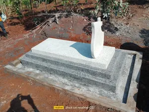 Terrazzo Graves
