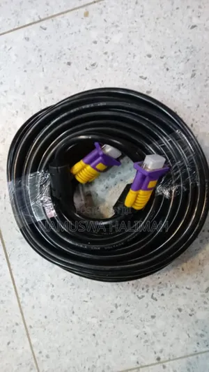 Vga (Video Graphics Array) Cable Purple