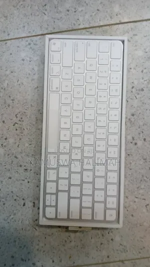 Apple Magic Keyboard.