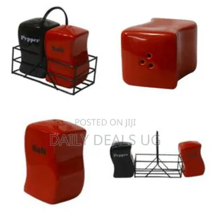 Pepper and Salt Shaker - Black and Red