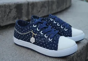 Dotted Jean Canvas