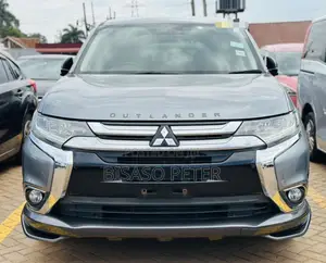 Mitsubishi Outlander 2017 Silver