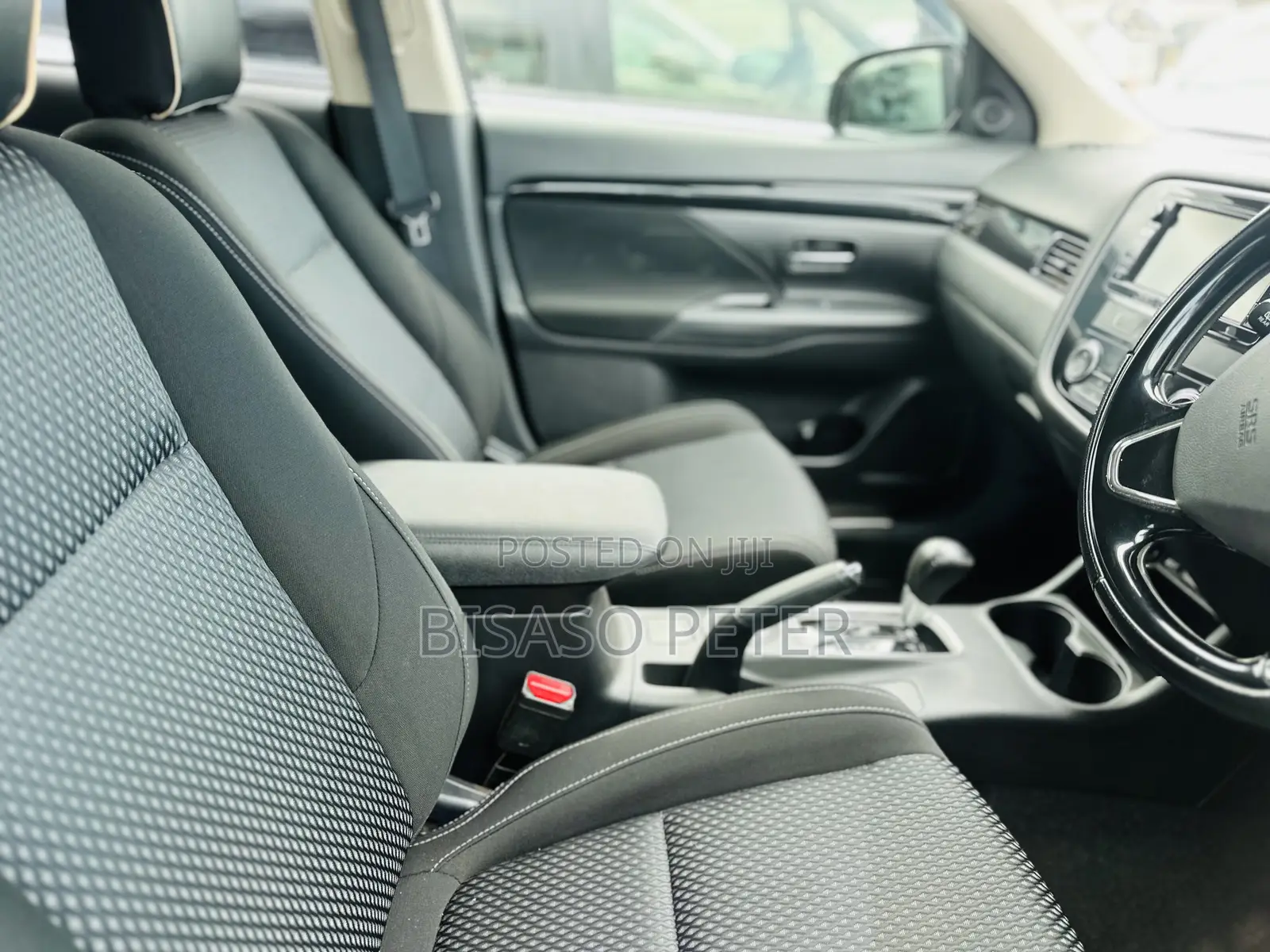 Mitsubishi Outlander 2017 Silver