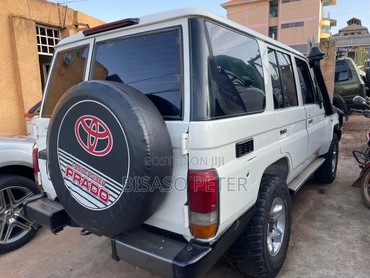 Toyota Land Cruiser Prado 2012 White