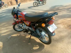 Bajaj Boxer 125 2024 Red
