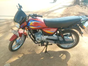 Bajaj Boxer 125 2024 Red