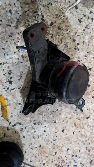 Toyota Ractis, Yaris and Subaru Trezia Engine Mounting