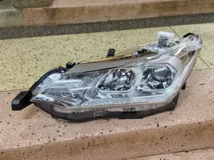 Corolla Fielder / Axio 2015 - 2023 Headlamp