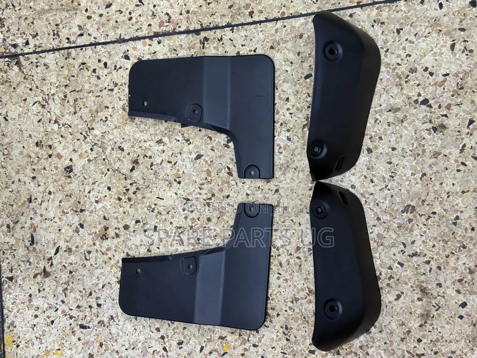 Pajero 2007 - 2017 Mudflaps