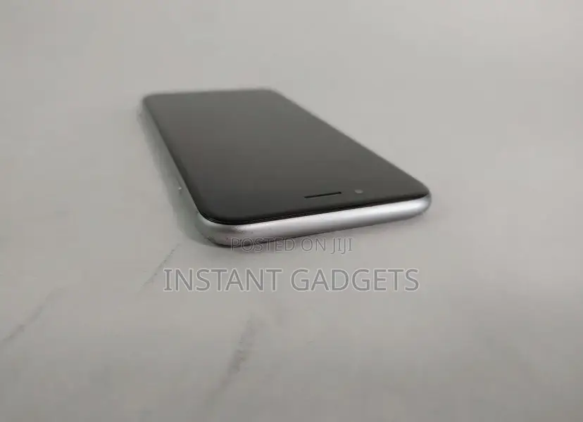 Apple iPhone 6 64 GB Gray