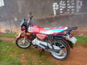 Bajaj Boxer 100 2020 Red